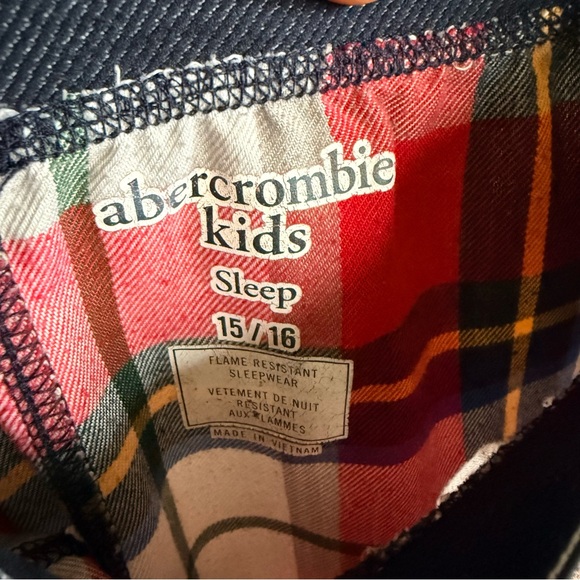 Abercrombie & Fitch Kids Red Plaid Pajama Pants 15/16 - Picture 3 of 4